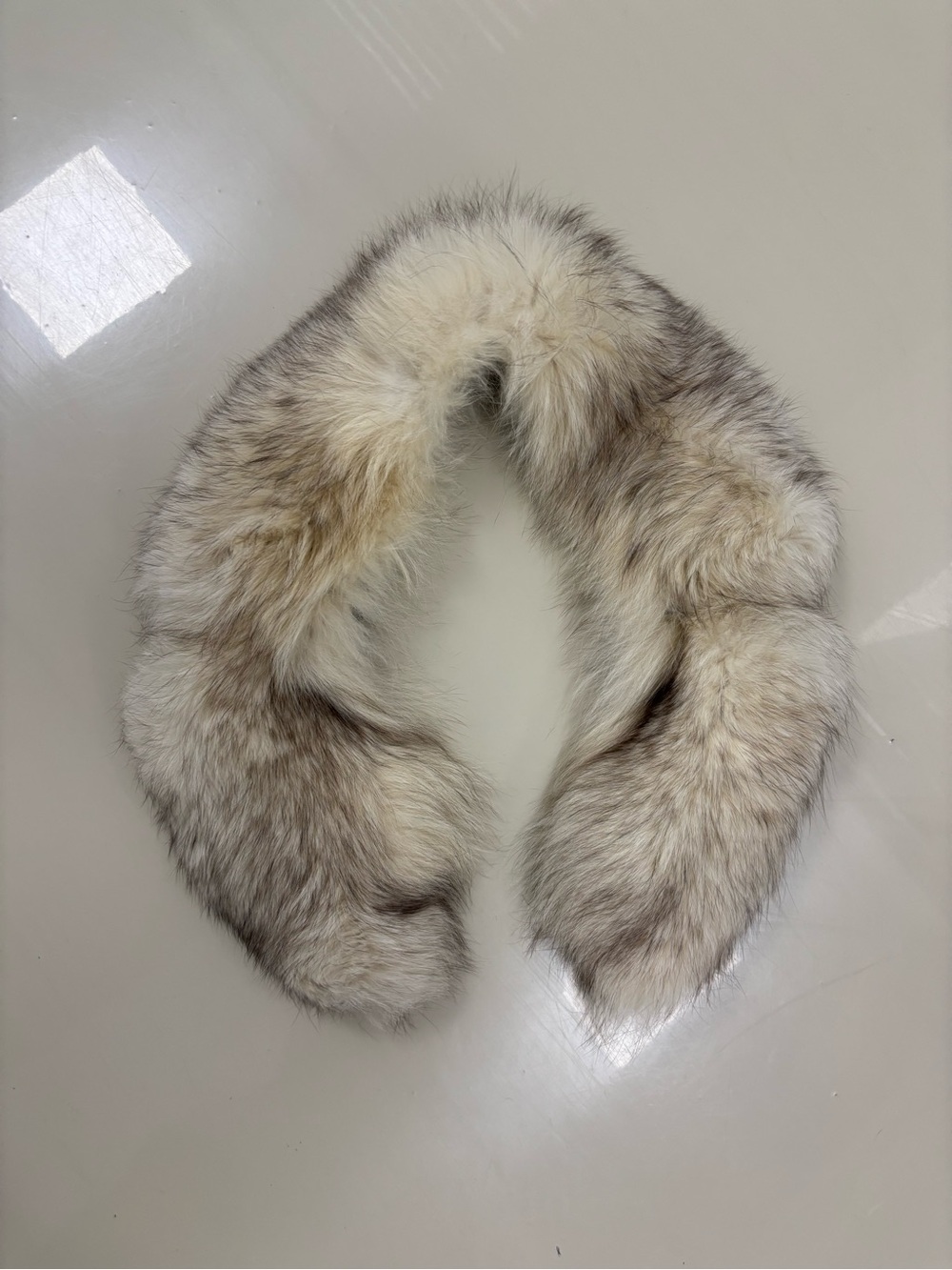 Long hair white fur collar
